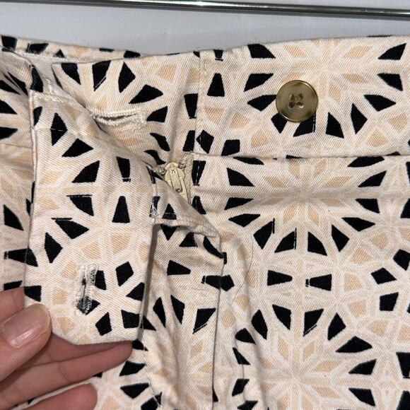 J. Crew Womens Chino Shorts Size 10 Stretch Tan Black Floral Medallion Print - Picture 3 of 8